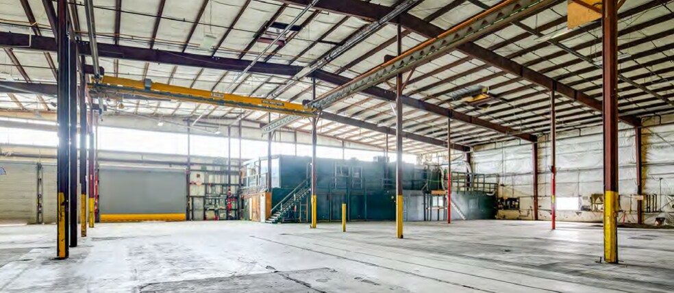More Photos Of 5115 Hartford St, Tampa Manufacturing For Lease