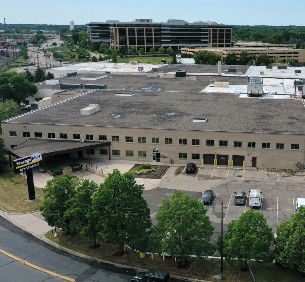 More Photos Of 125-175 Jackson Ave N, Hopkins Light Distribution For Lease