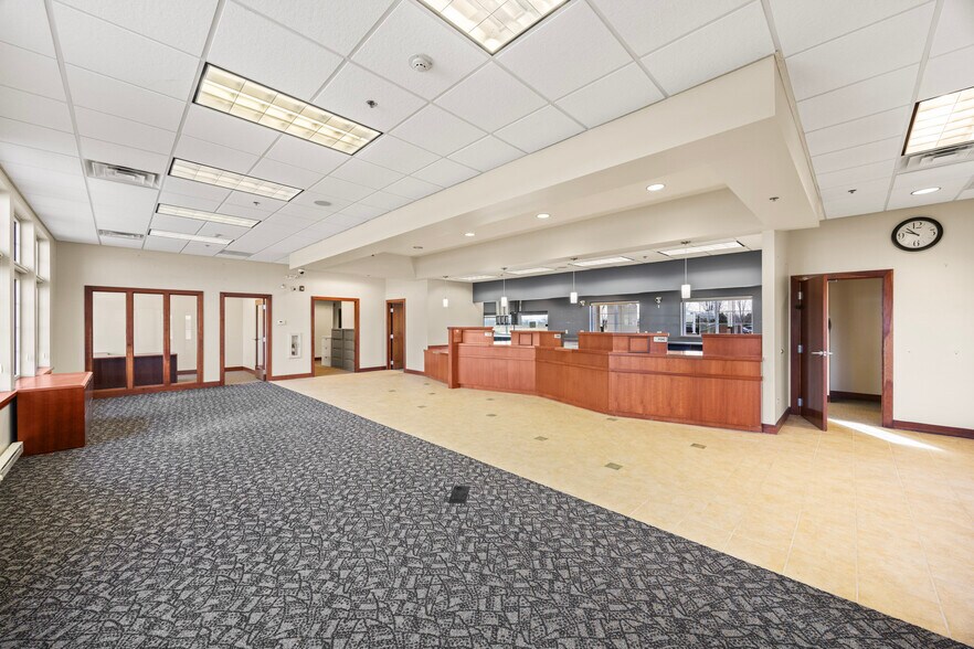 More Photos Of 430 E Mississippi Ave, Elwood Bank For Sale