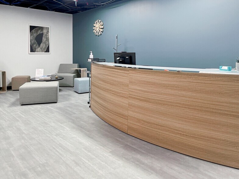 More Photos Of 10901 W Toller Dr, Littleton Coworking Space
