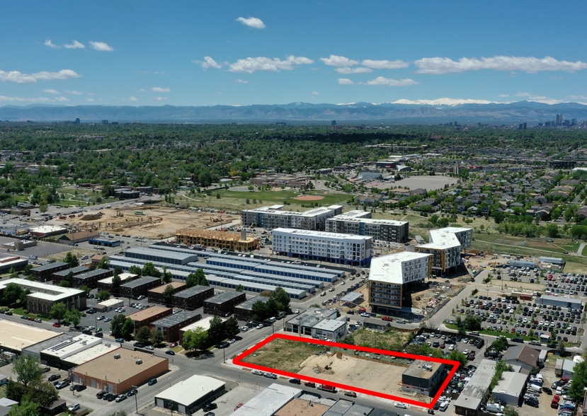 More Photos Of 2323 Dayton St, Aurora Freestanding For Lease