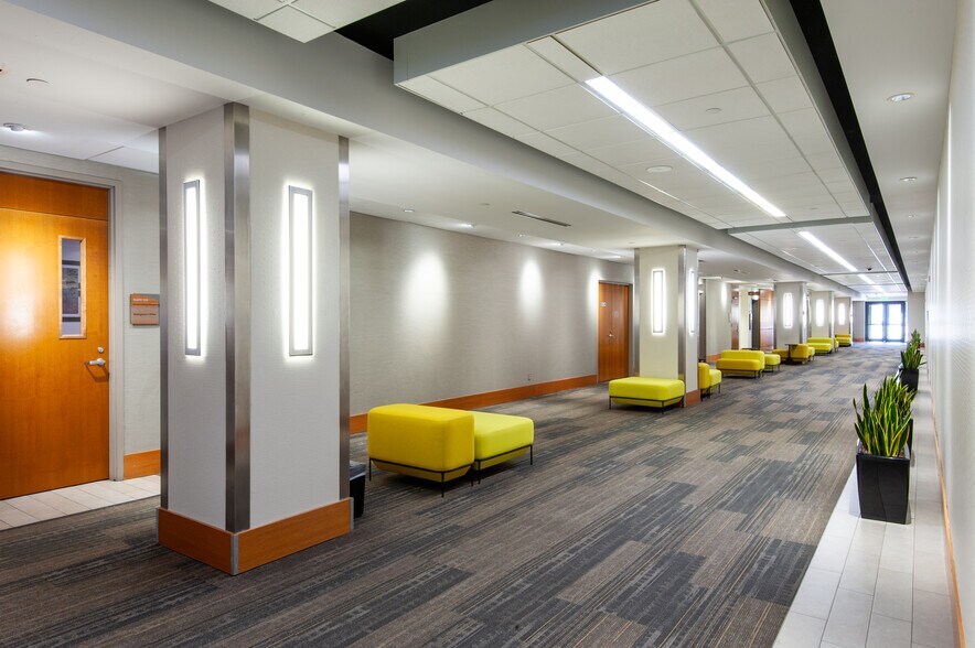 More Photos Of 550 N Meridian St, Indianapolis Office For Lease