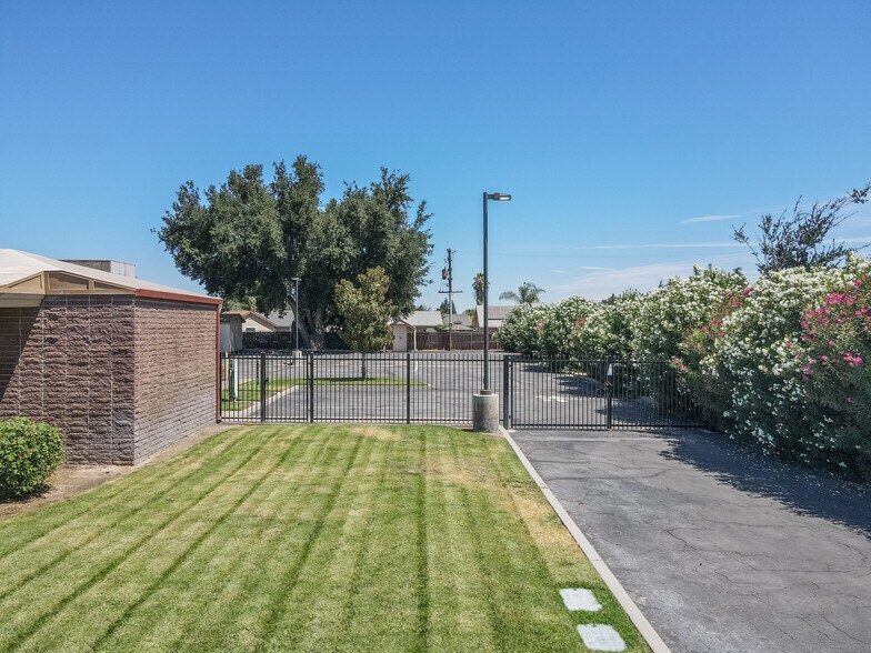 More Photos Of 971 E Broadway Ave, Atwater Office For Lease