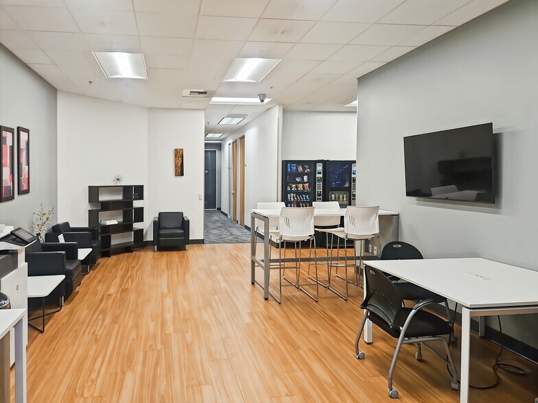 More Photos Of 3200 E Guasti Rd, Ontario Coworking Space