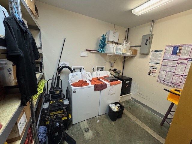 More Photos Of 505 S Mattis Ave, Champaign Storefront Retail Residential For Lease