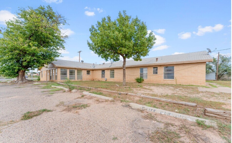 Primary Photo Of 1601 Vanda Ave, Lubbock Assisted Living For Sale