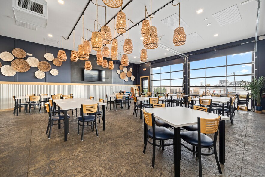 More Photos Of 2330 River Ave, Sandusky Restaurant For Sale