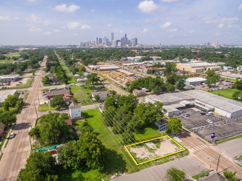 1602 Boswell St, Houston, TX 77009 Land For Sale