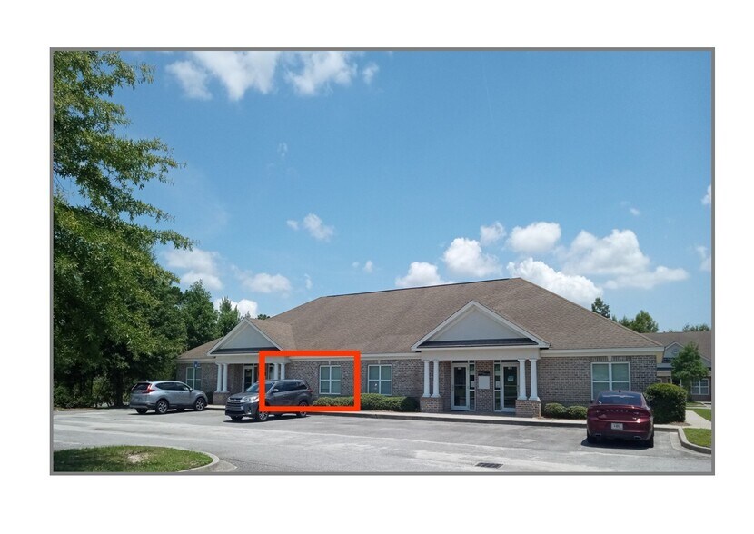 Primary Photo Of 1980 Chatham Pky, Savannah Office For Lease