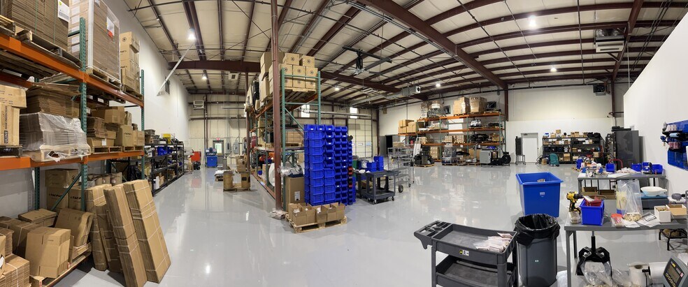 More Photos Of 128 Commercial Dr, Mooresville Warehouse For Lease