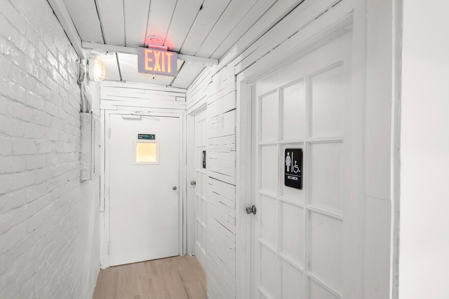 More Photos Of 1400 20th St, Miami Beach Storefront Retail Office For Sale