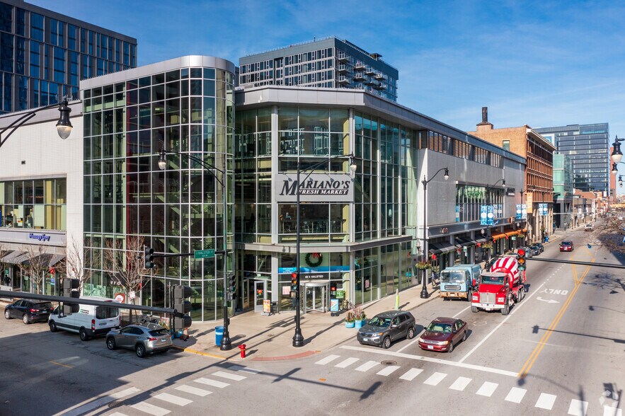 More Photos Of 40 S Halsted St, Chicago General Retail For Lease