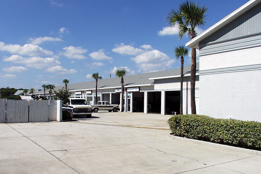 Primary Photo Of 4590 Babcock St NE, Palm Bay Warehouse For Lease
