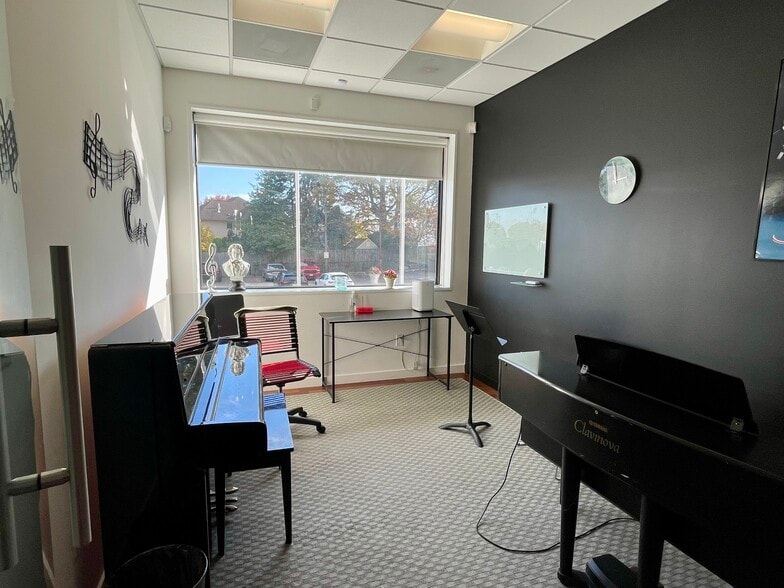 More Photos Of 18-00 Fair Lawn Ave, Fair Lawn Loft Creative Space For Lease