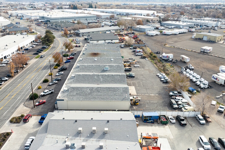 More Photos Of 995-1007 Greg St, Sparks Flex For Lease