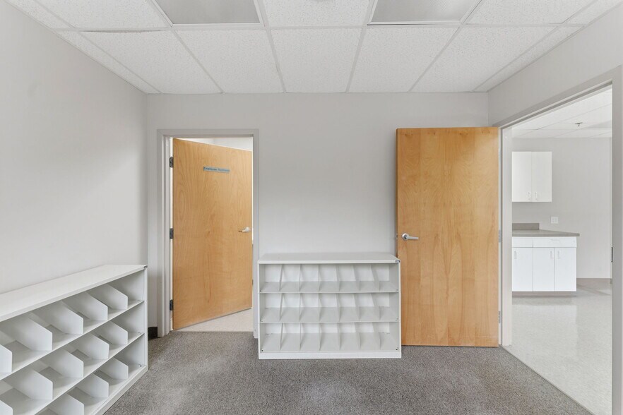 More Photos Of 2138 Mendon Rd, Cumberland Medical For Sale