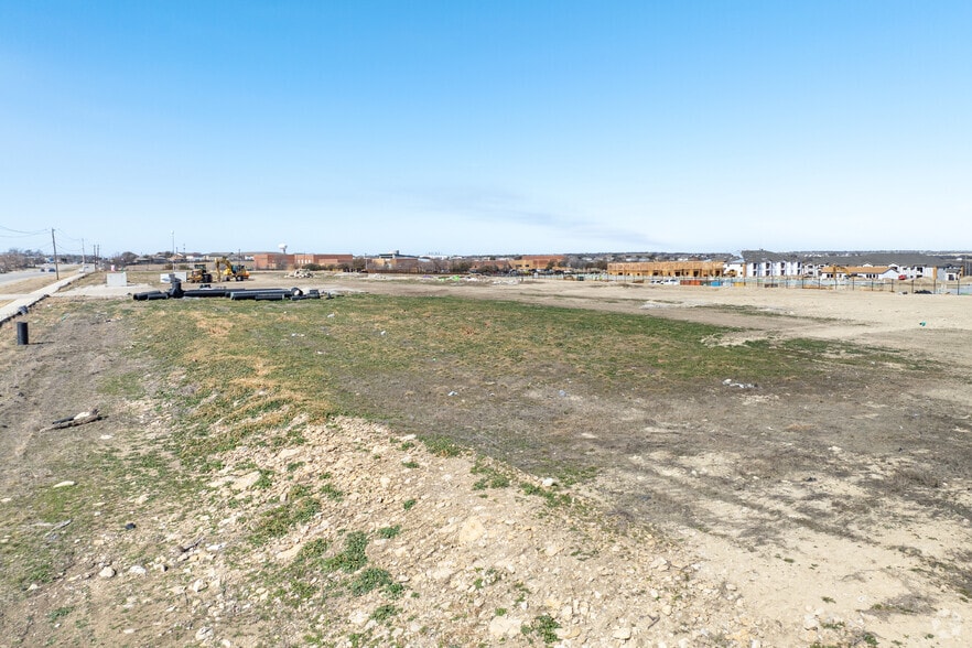 More Photos Of 5050 Azle Ave, Fort Worth Land For Sale
