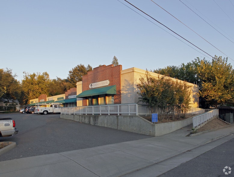 More Photos Of 3805 Taylor Rd, Loomis Freestanding For Lease