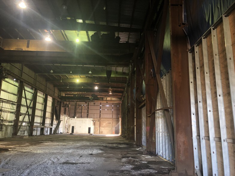 More Photos Of 1152 Elm St, Grafton Manufacturing For Sale