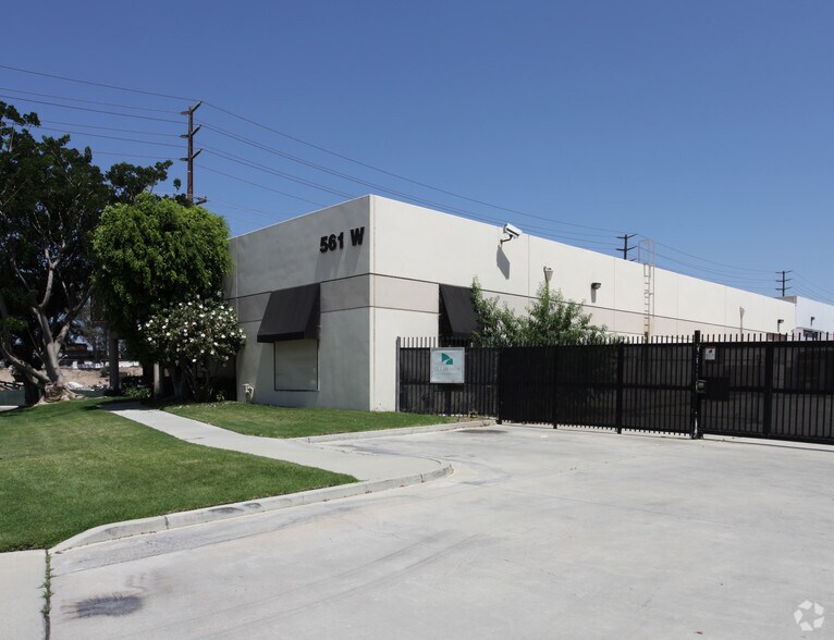 More Photos Of 561 W Rincon St, Corona Warehouse For Lease