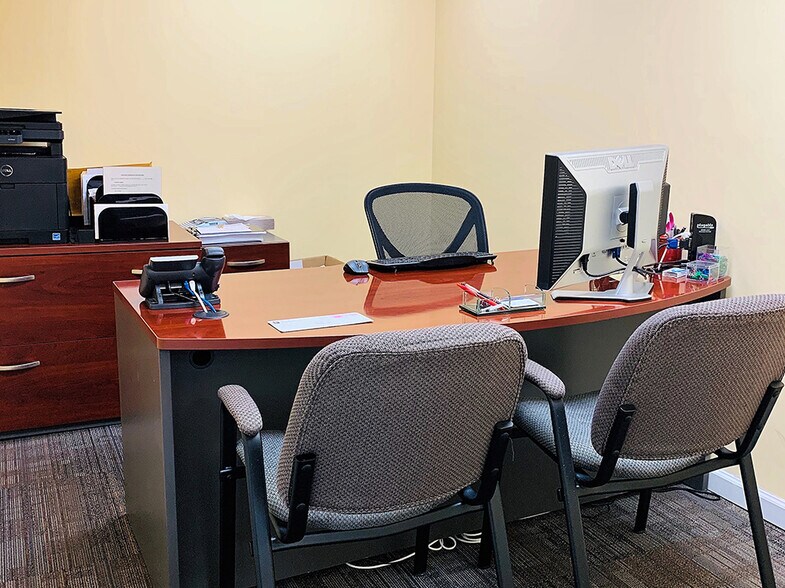 More Photos Of 8180 Lark Brown Rd, Elkridge Office Residential For Sale