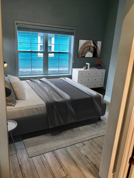 More Photos Of 2620 T St, Sacramento Storefront Retail Residential For Sale