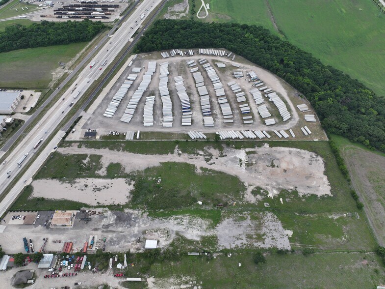 More Photos Of 4725 N I 35 E, Waxahachie Land For Sale