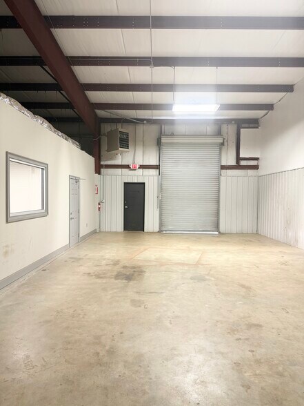 More Photos Of 321 Marble Mill Rd NW, Marietta Coworking Space