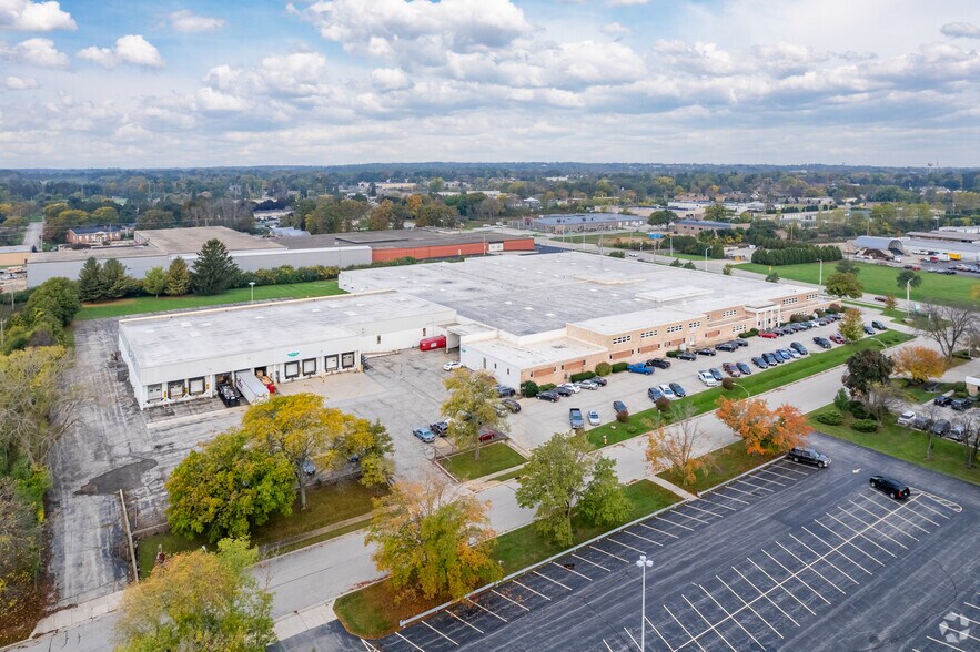 More Photos Of W57N14363 Doerr Way, Cedarburg Manufacturing For Lease