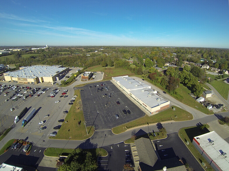 More Photos Of 73-107 Jeannie Dr, Shelbyville Freestanding For Lease