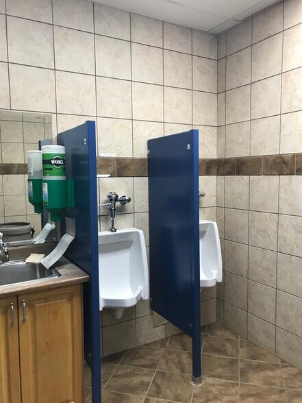 More Photos Of 100-3 Street, Beaverlodge Truck Terminal For Sale