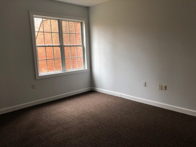 More Photos Of 3578-3592 Old Milton Pky, Alpharetta Medical For Lease