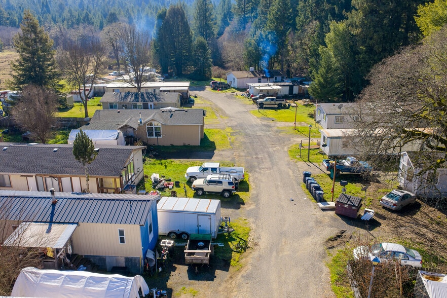 More Photos Of 14321 Branscomb Rd, Branscomb Manufactured Housing Mobile Home Park For Sale