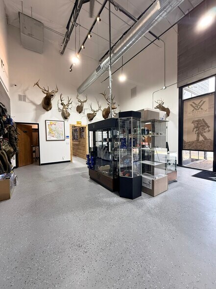 More Photos Of 650 N 137th Ave, Goodyear Light Distribution For Sale