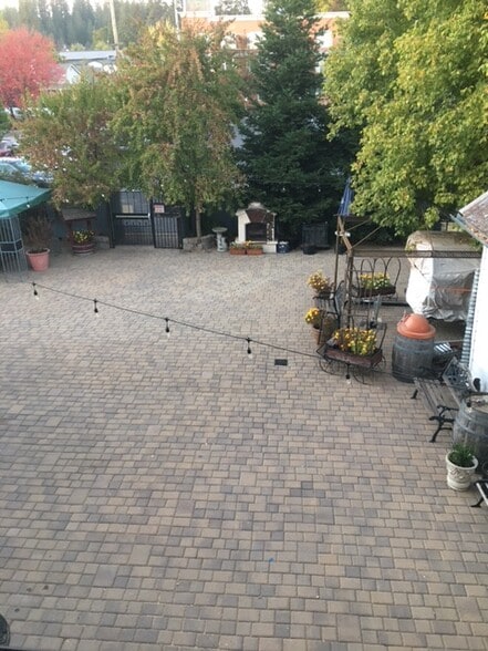 More Photos Of 106 E Main St, Grass Valley Restaurant For Sale