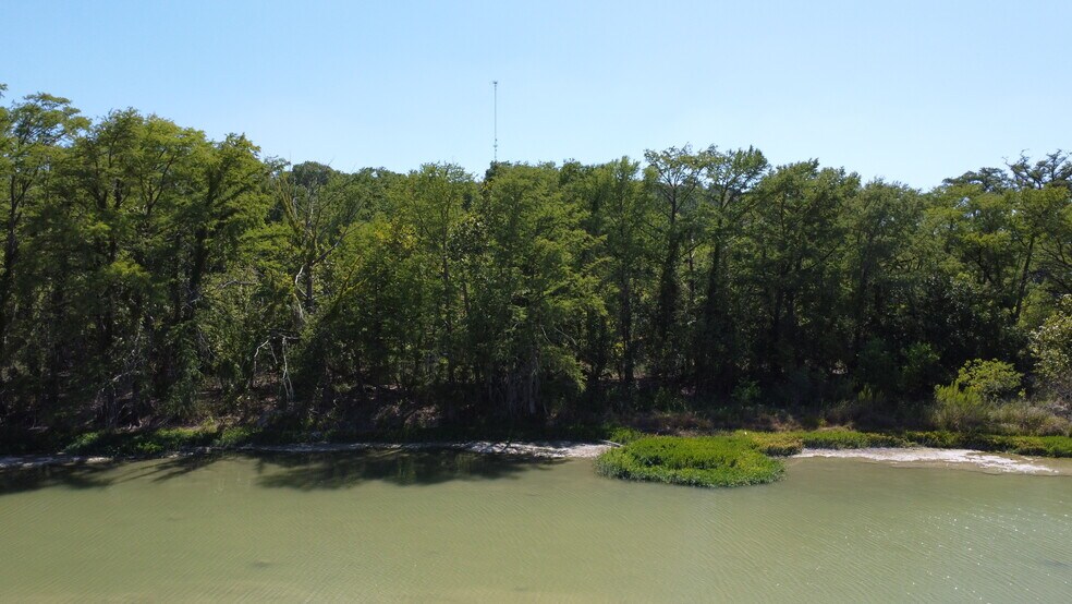 More Photos Of 790 Thompson, Kerrville Land For Sale