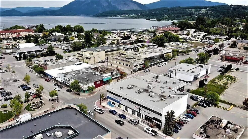 More Photos Of 310 Hudson Ave NE, Salmon Arm Office For Sale