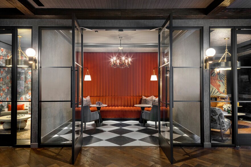 More Photos Of 1000 Louisiana St, Houston Office For Lease
