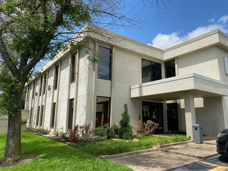 Primary Photo Of 2520 I-35 S, Austin Office For Lease