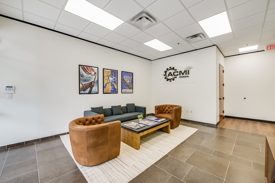 More Photos Of 1340 Airport Commerce Dr, Austin Warehouse For Lease