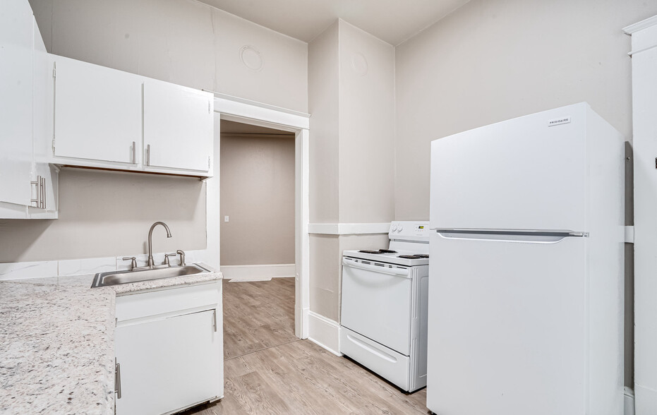 More Photos Of 924 W 5th St, Appleton Apartments For Sale