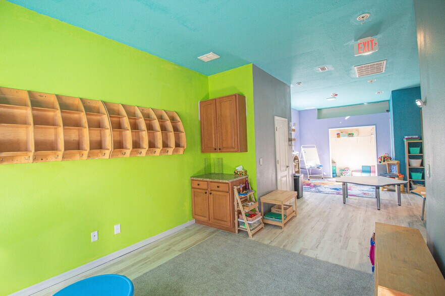 More Photos Of 17162 Toledo Blade Blvd, Port Charlotte Medical For Sale