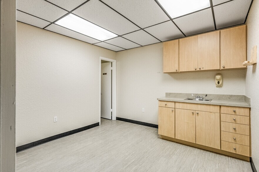 More Photos Of 255 Fortenberry Rd, Merritt Island Medical For Sale