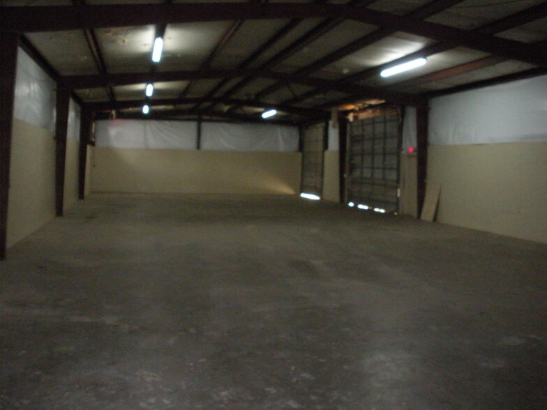 More Photos Of 5340 Prudence Dr, Houston Warehouse For Lease