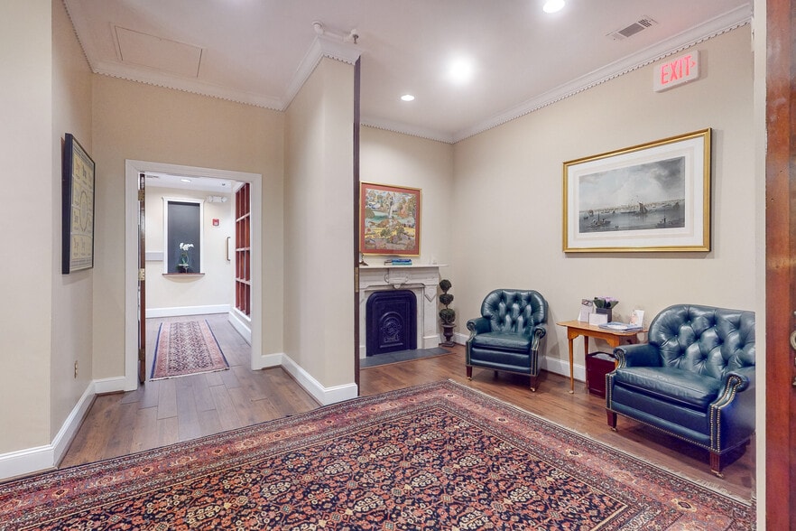 More Photos Of 160 Commonwealth Ave, Boston Apartments For Sale