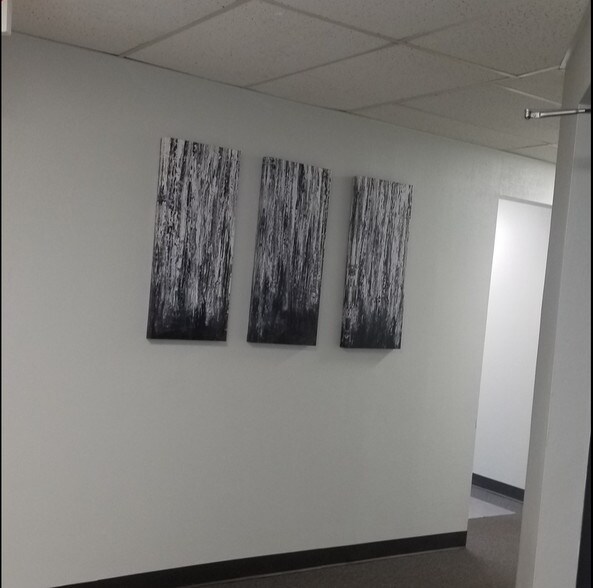 More Photos Of 4068 Mt Royal Blvd, Allison Park Medical For Lease
