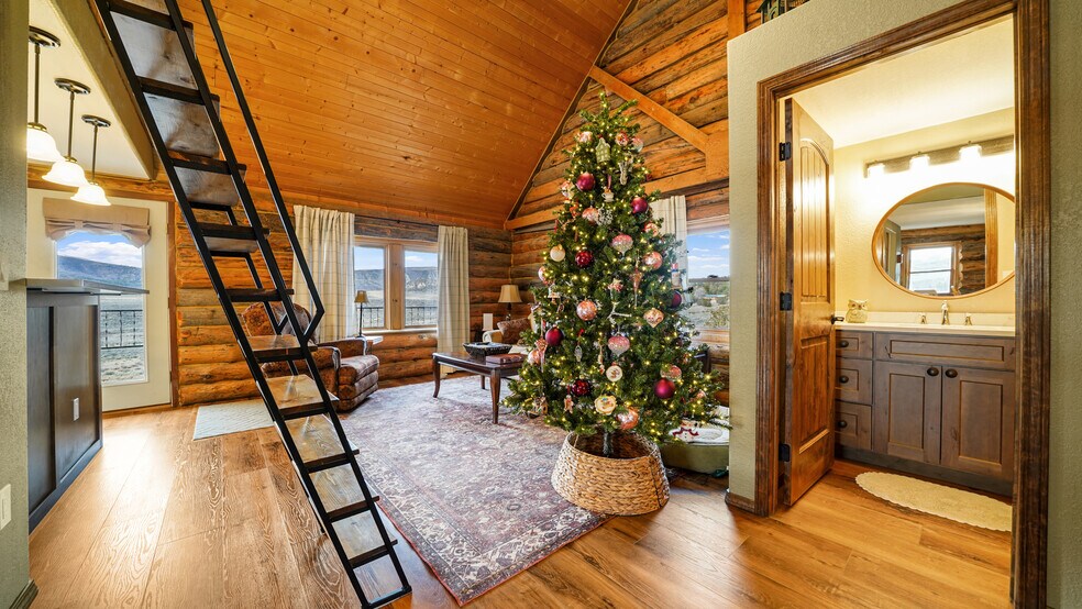 More Photos Of 41 County Road 9, Meeker Specialty For Sale