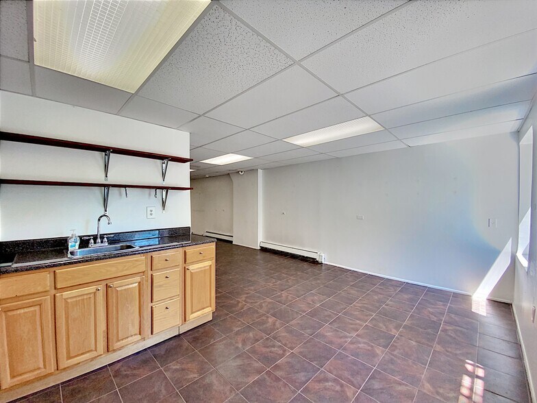 More Photos Of 156 E 109th St, New York Apartments For Lease