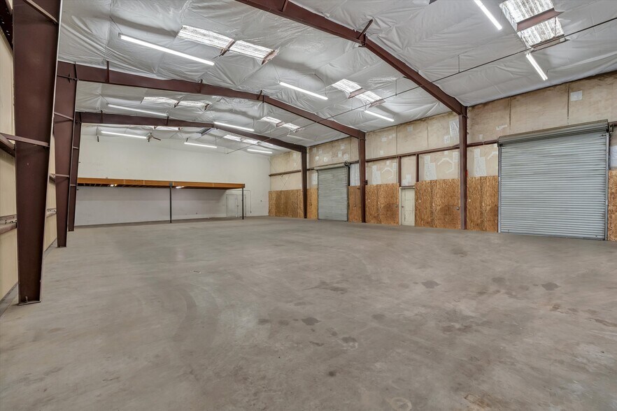 More Photos Of 3388 State Highway 32, Chico Warehouse For Lease