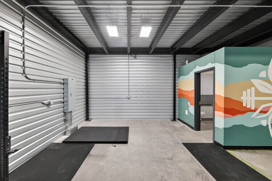 More Photos Of 529 E US HWY, Boerne Unknown For Lease